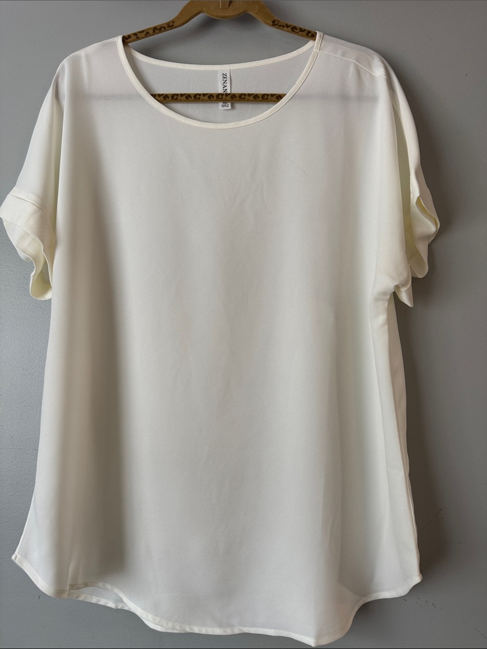Zenana Ivory Short Sleeve Scoop Neck Blouse